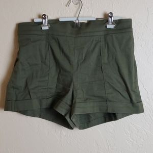 **Host Pick** Laura Byrnes Shorts